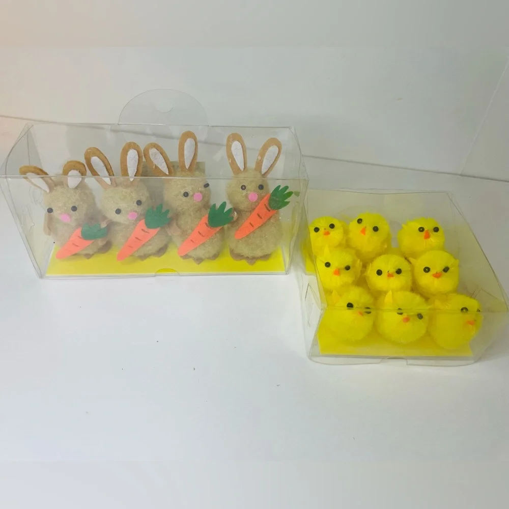 🥕 Easter Bunny and Yellow Chicks - Tan plush bunnies with carrot, NWT